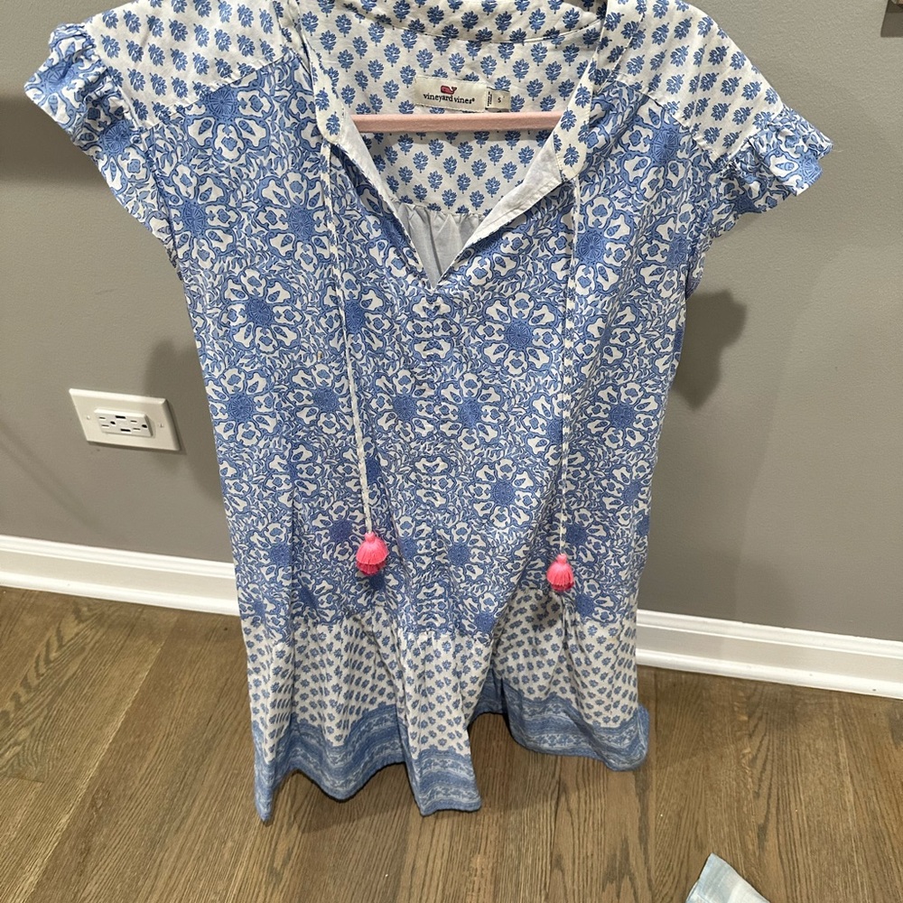 Size Small Vineyard Vines Lined dress